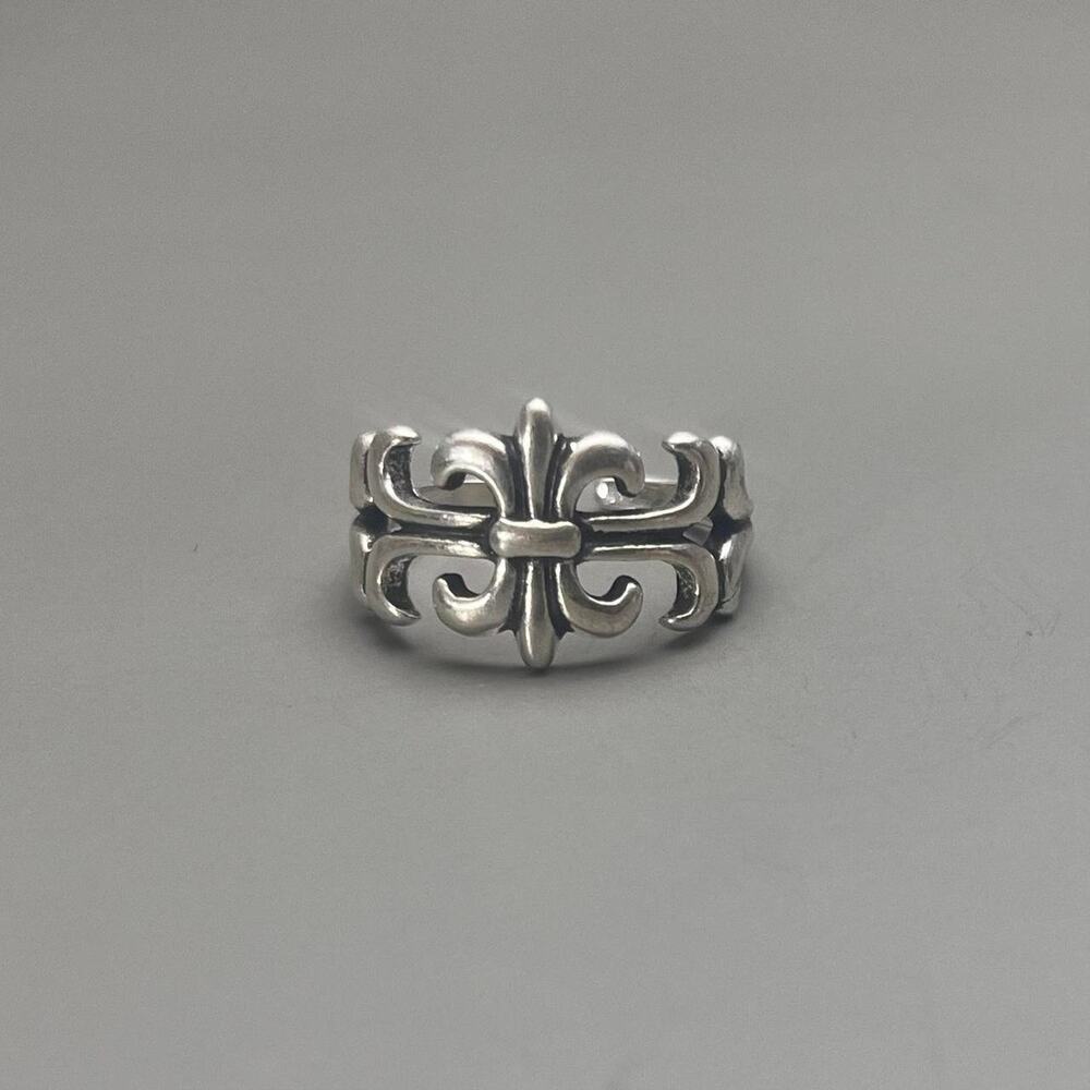 Vintage silver gothic star